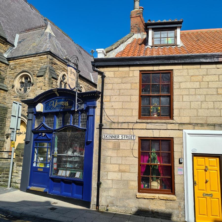Frida'S Cottage Whitby Exterior photo